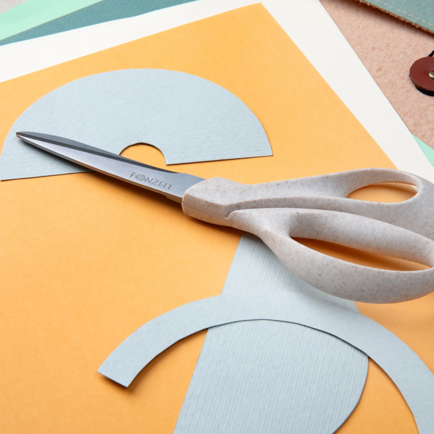 eco-friendly-scissors-4.webp