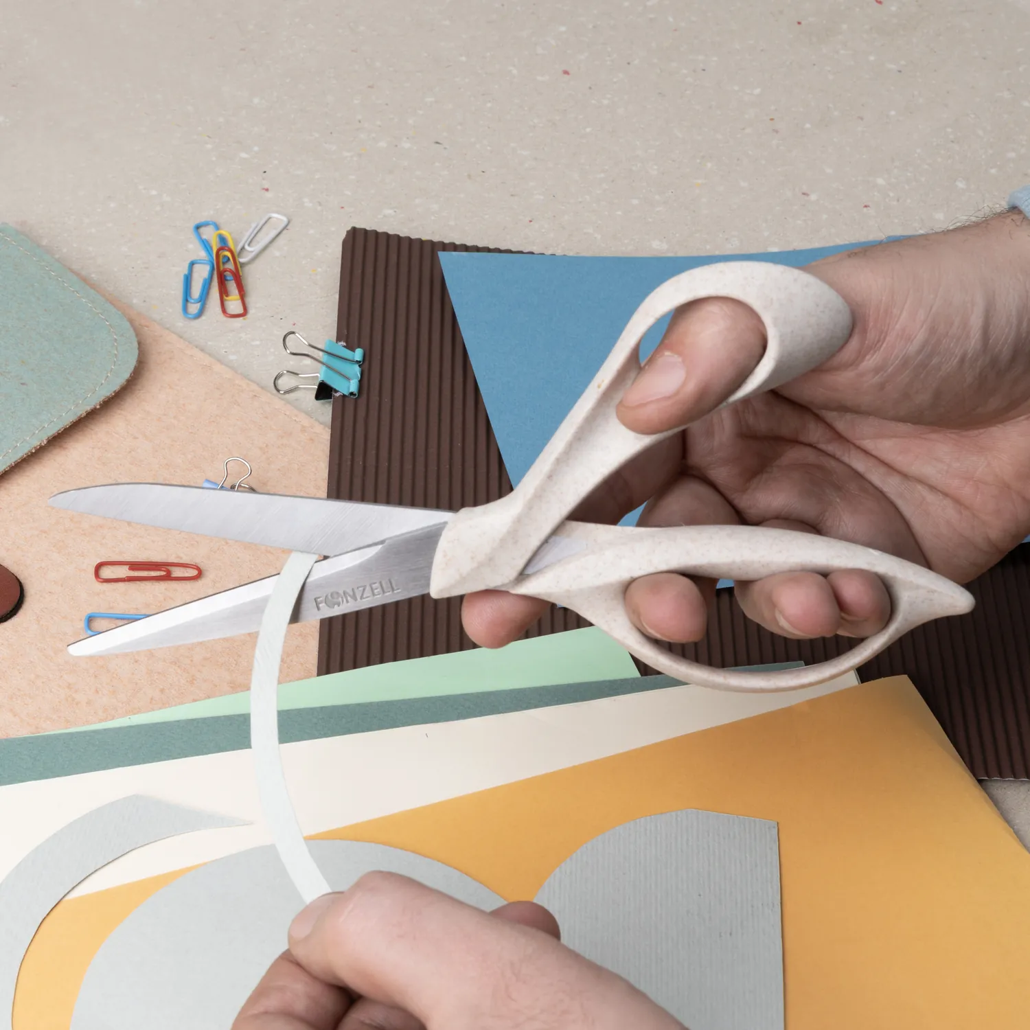 eco-friendly-scissors-5.webp