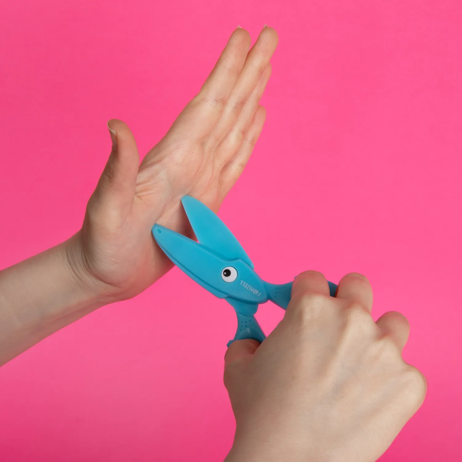 safety-scissor-squid-3.webp